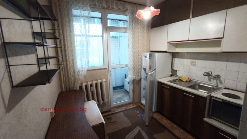 Продава 2-СТАЕН, гр. Русе, Здравец Изток, снимка 4 - Aпартаменти - 49525538