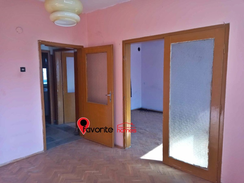 Продава  4-стаен град Шумен , Център , 94 кв.м | 65275710 - изображение [3]