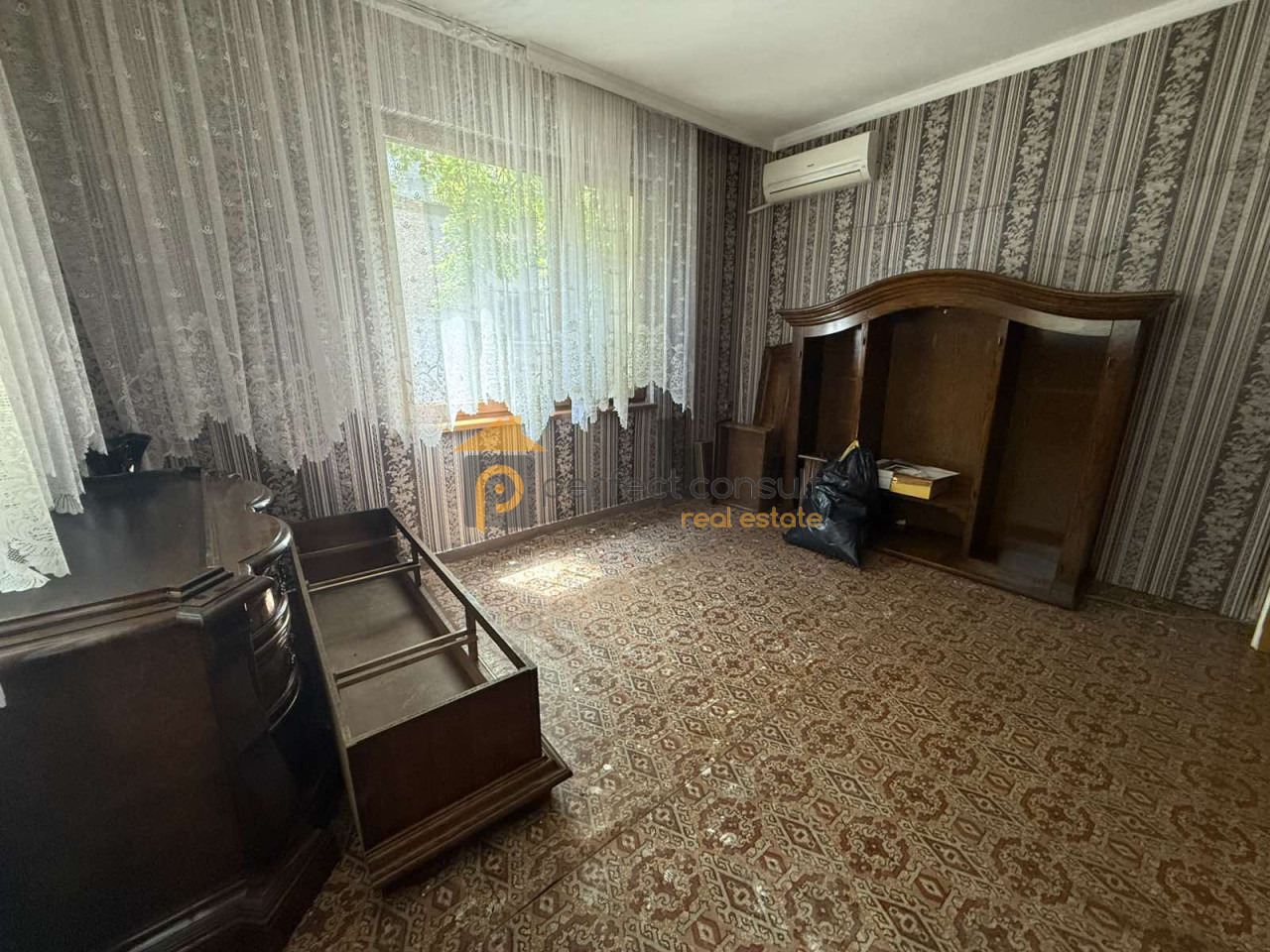 Продава ЕТАЖ ОТ КЪЩА, гр. Пловдив, Гагарин, снимка 2 - Етаж от къща - 51821103