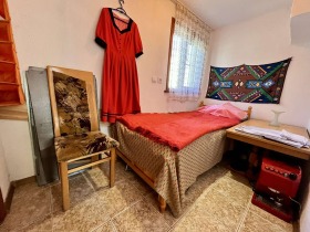 Hus Bezvoditsa, region Dobrich 11