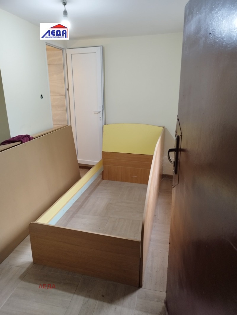Te koop  Studio Pleven , Idealen tsentar , 15 m² | 19691532