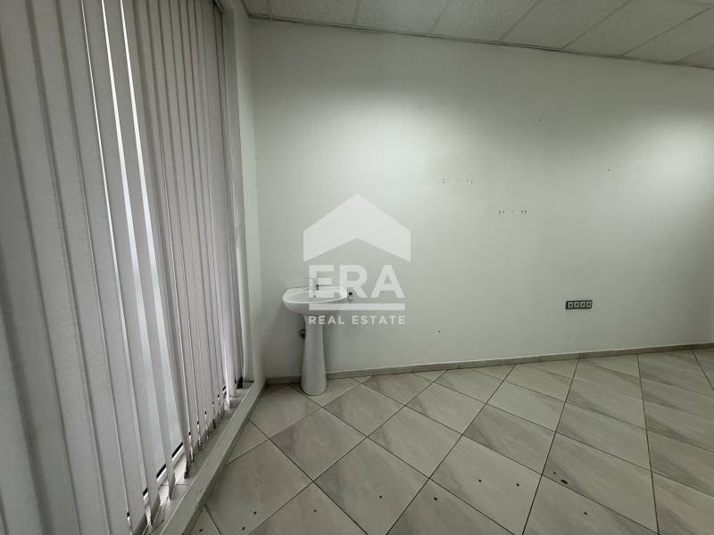 Продава ОФИС, гр. Варна, Лятно кино Тракия, снимка 12 - Офиси - 53948549