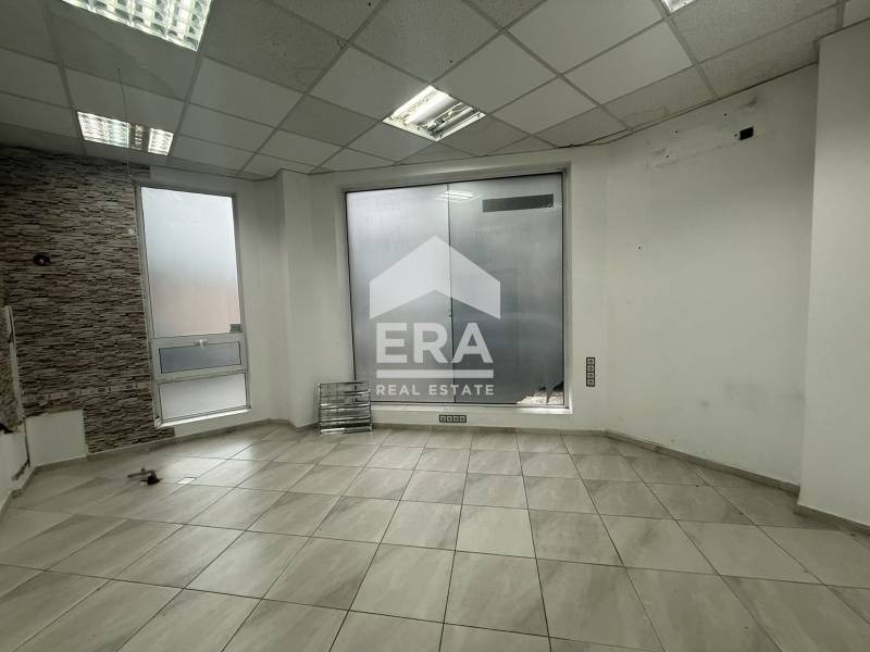 Продава ОФИС, гр. Варна, Лятно кино Тракия, снимка 15 - Офиси - 53948549