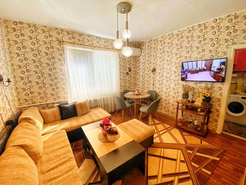 Продава  Етаж от къща област Пловдив , гр. Асеновград , 116 кв.м | 88368258 - изображение [11]