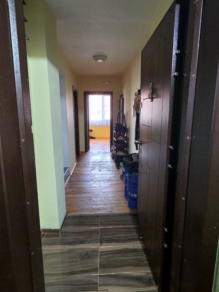 Продава ЕТАЖ ОТ КЪЩА, гр. Кюстендил, Център, снимка 4 - Етаж от къща - 53483221