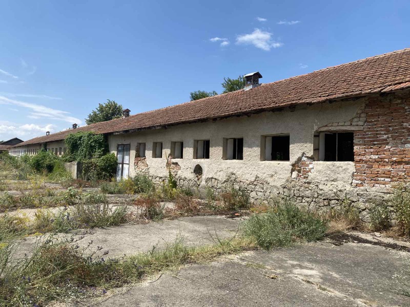À vendre  Stockage région Plovdiv , Begountsi , 1700 m² | 13982676