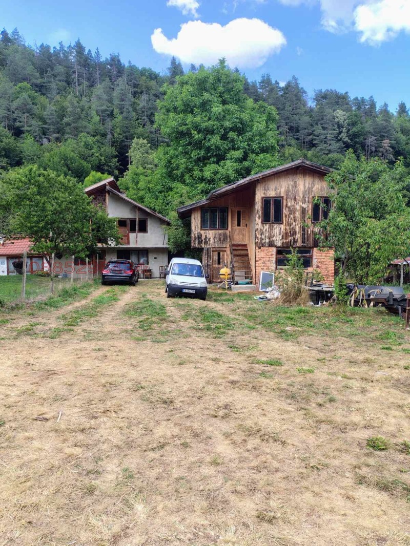 Продава КЪЩА, с. Рибарица, област Ловеч