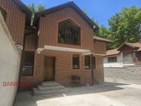 Ev Sandanski, bölge Blagoevgrad