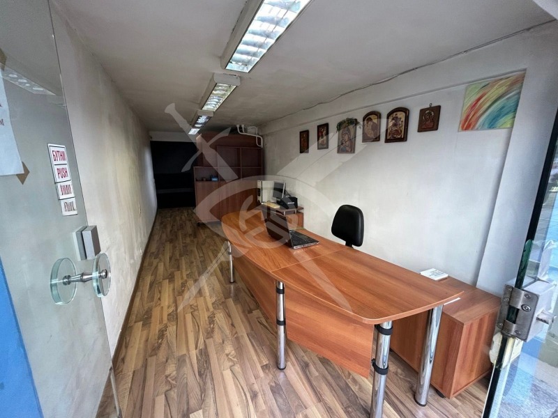 Продава  Офис, град София, Център • 96 000 € • ID 92699796 — holmes.bg - [1] 