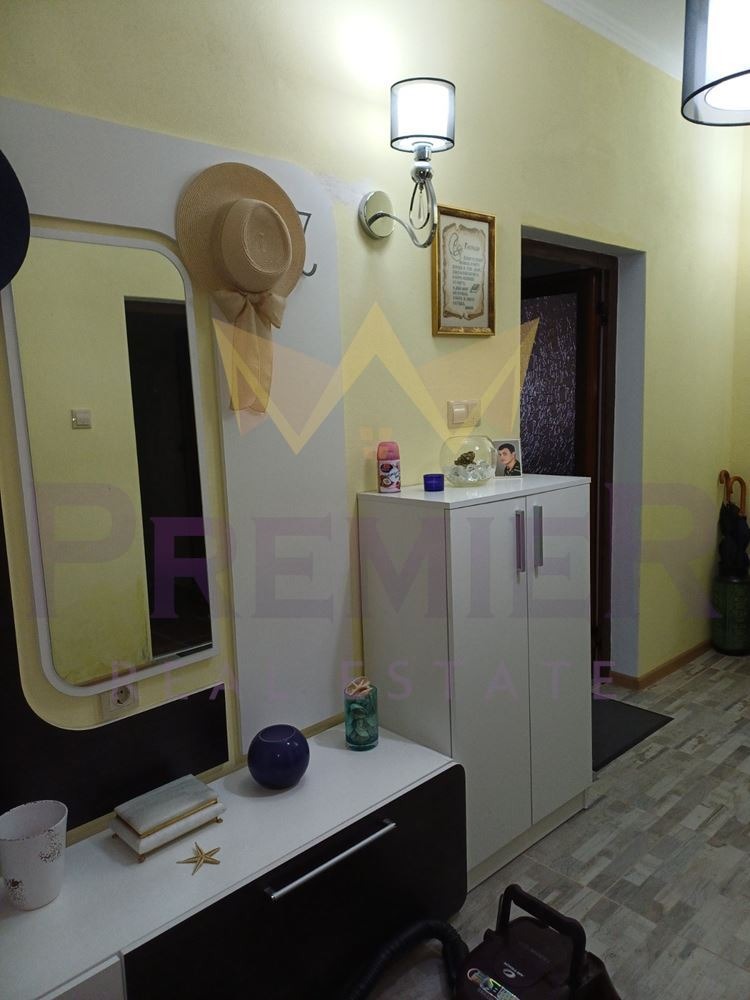 Продава КЪЩА, гр. Твърдица, област Сливен, снимка 2 - Къщи - 53152903