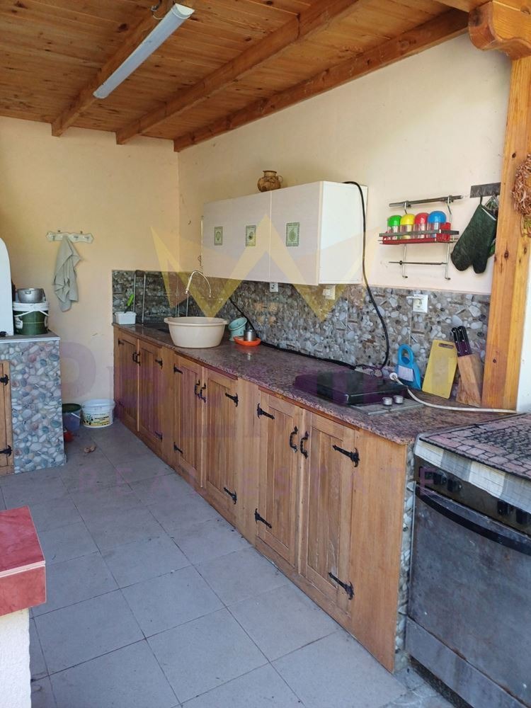 Продава КЪЩА, гр. Твърдица, област Сливен