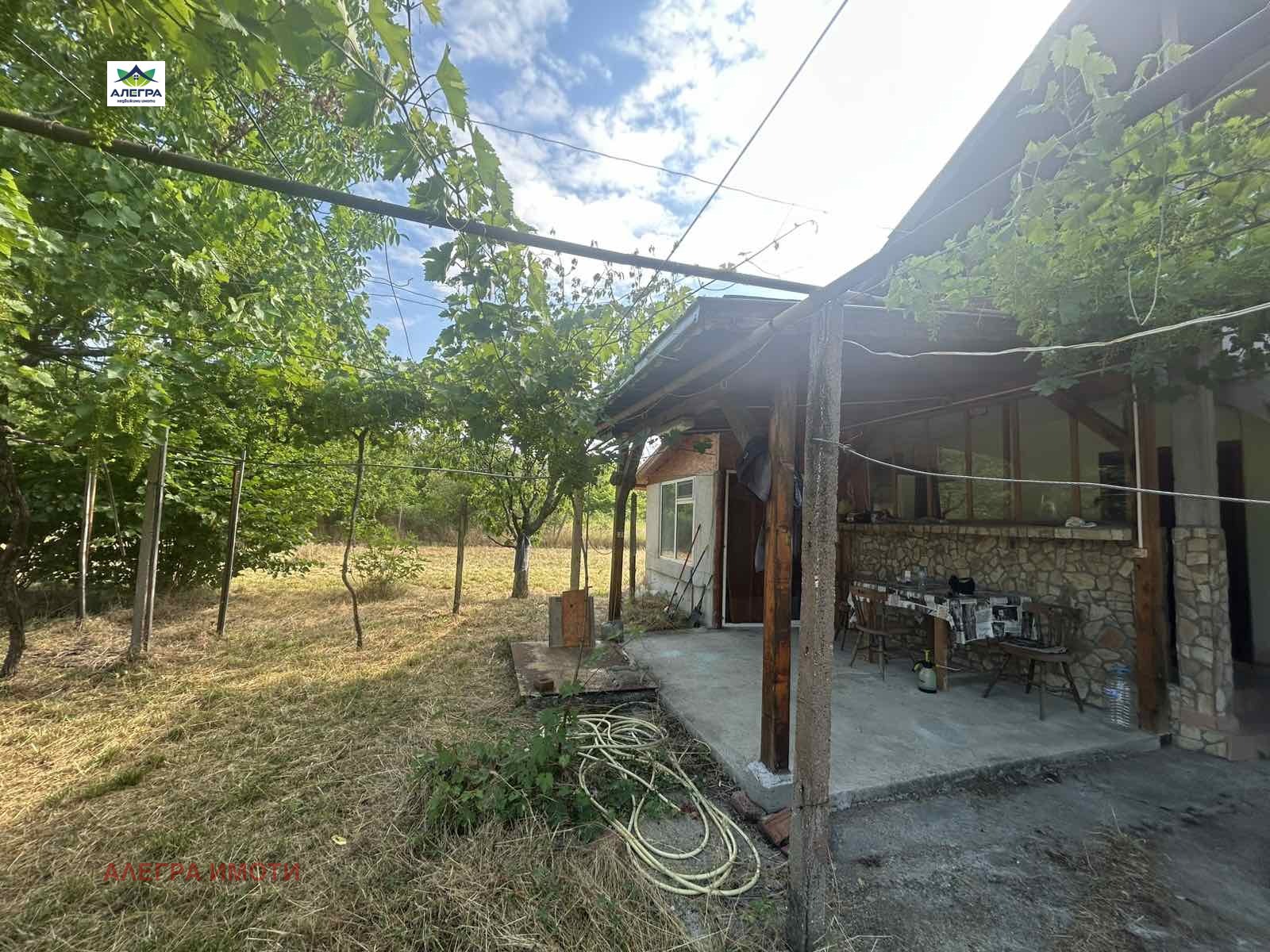 Продава КЪЩА, с. Щърково, област Пазарджик