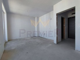 1 slaapkamer Vladislav Varnentsjik 1, Varna