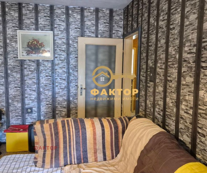 На продаж  1 спальня Пловдив , Изгрев , 70 кв.м | 38938580 - зображення [2]