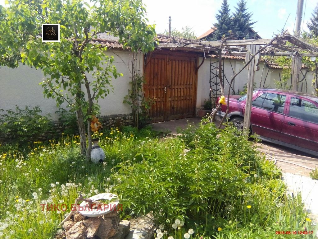 Продава КЪЩА, гр. София, с. Лозен, снимка 2 - Къщи - 55753838