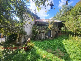 Casa Beli Osâm, regiunea Lovech 3