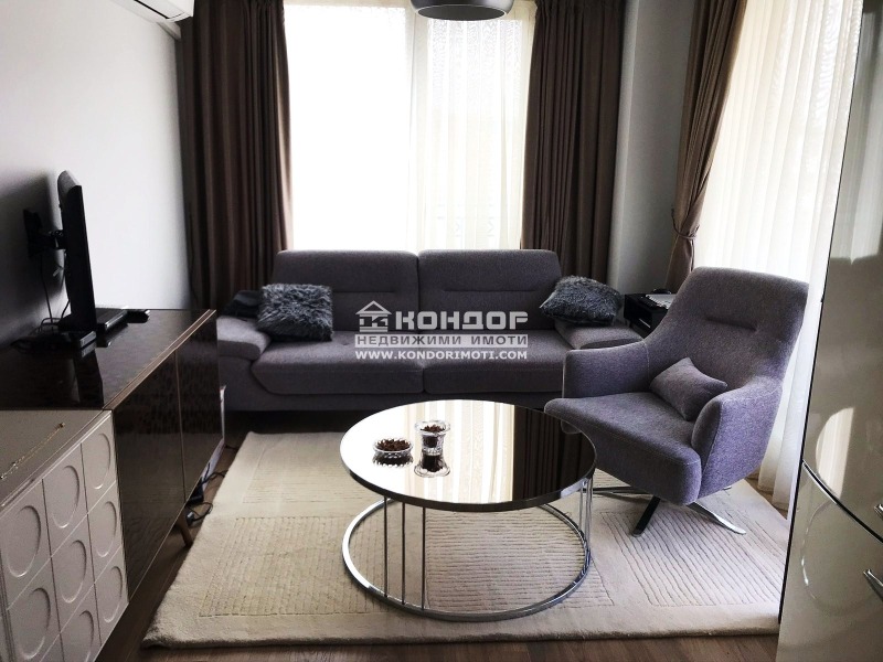 De vânzare  1 dormitor Plovdiv , Țentâr , 55 mp | 57566497 - imagine [2]