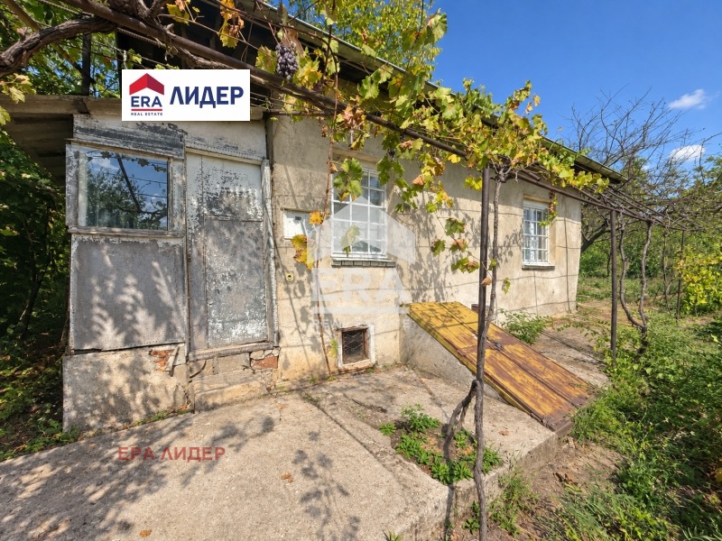 Продава КЪЩА, гр. Русе, в.з. Касева Чешма