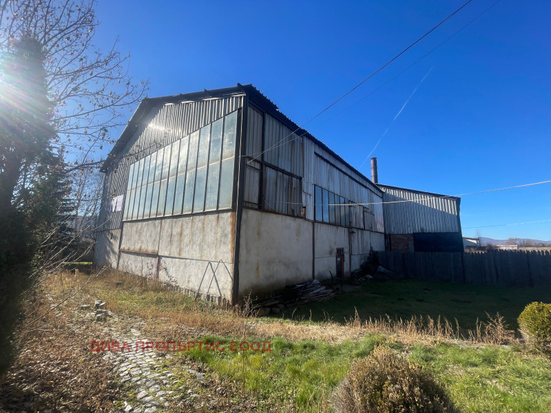 Zu verkaufen  Industriegebäude region Sofia , Relyowo , 817 qm | 15654813 - Bild [2]