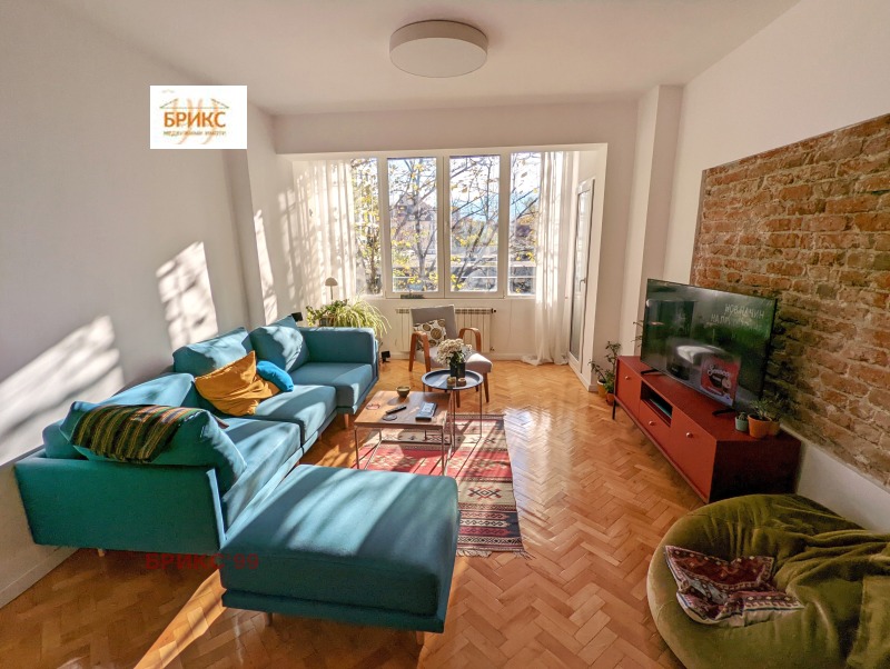 Продава  2-стаен град София , Гео Милев , 71 кв.м | 43916029