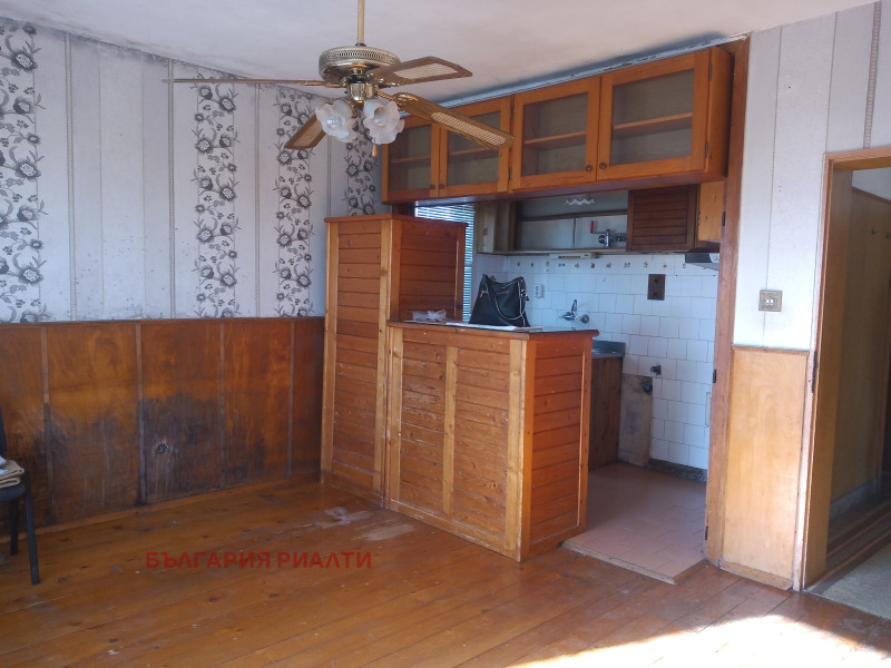 Продава ЕТАЖ ОТ КЪЩА, гр. София, гр. Нови Искър, снимка 3 - Етаж от къща - 52361470