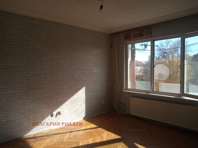 Продава ЕТАЖ ОТ КЪЩА, гр. София, гр. Нови Искър, снимка 8 - Етаж от къща - 52361470