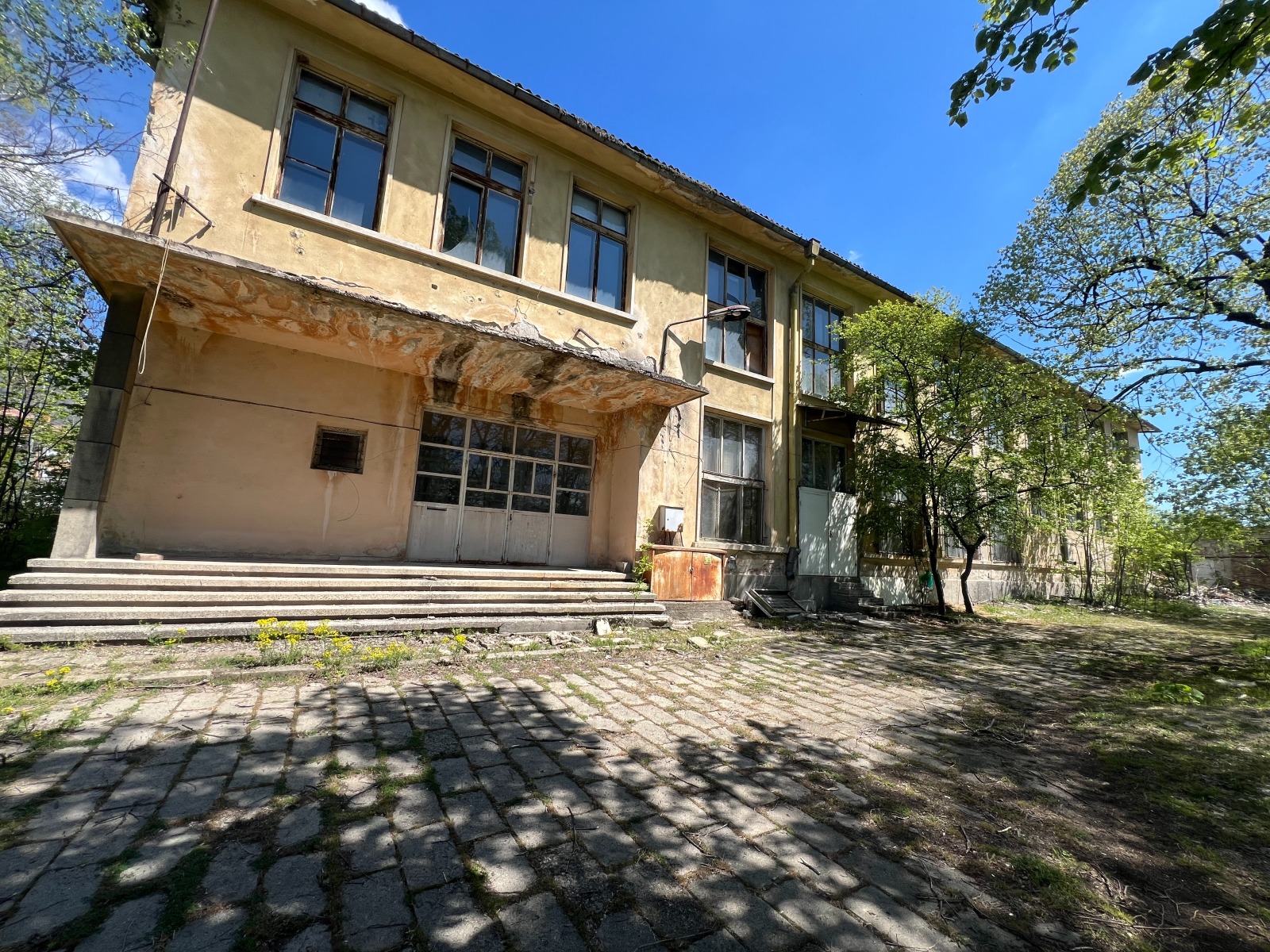 Продава ПРОМ. ПОМЕЩЕНИЕ, гр. Сопот, област Пловдив