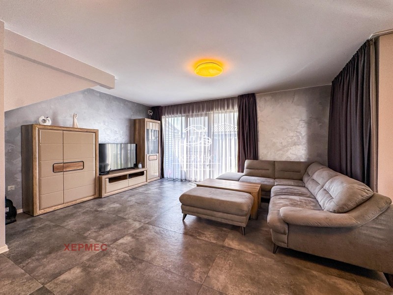 Na sprzedaż  Dom Burgas , Sarafowo , 211 mkw | 64101410 - obraz [3]