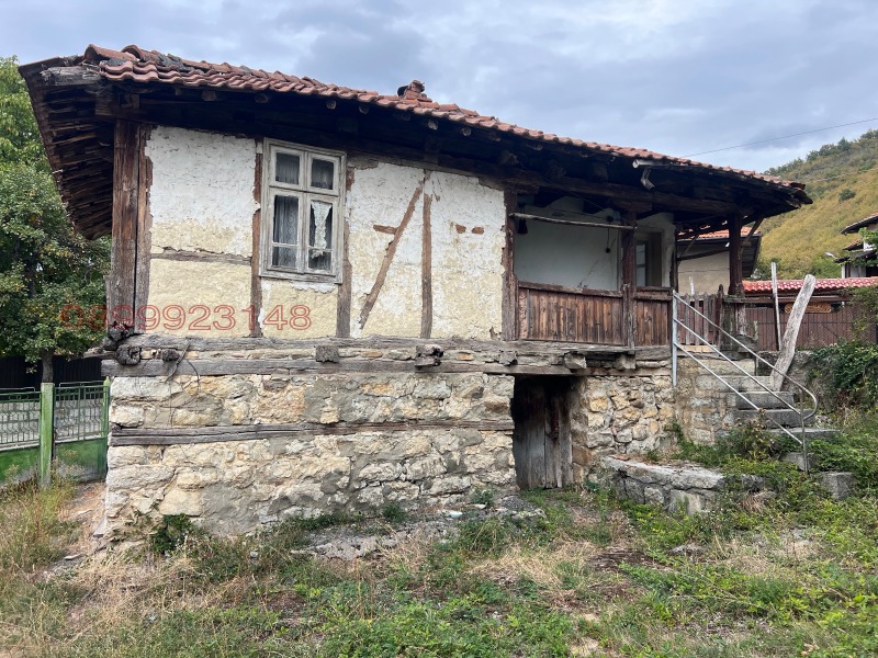 Продава КЪЩА, с. Гложене, област Ловеч, снимка 15 - Къщи - 53051958