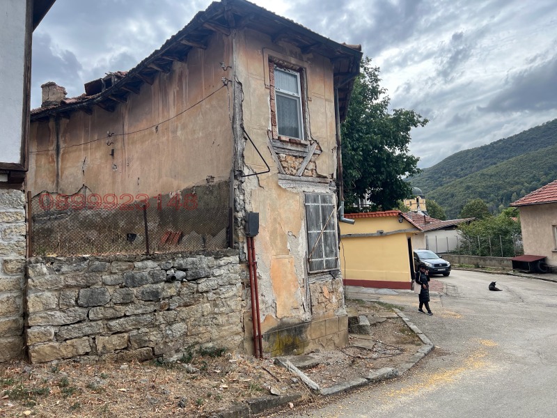 Продава КЪЩА, с. Гложене, област Ловеч, снимка 5 - Къщи - 53051958