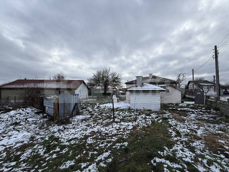 Продава КЪЩА, с. Смолница, област Добрич, снимка 17 - Къщи - 53187930