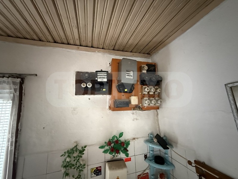 Продава КЪЩА, с. Смолница, област Добрич, снимка 14 - Къщи - 53187930