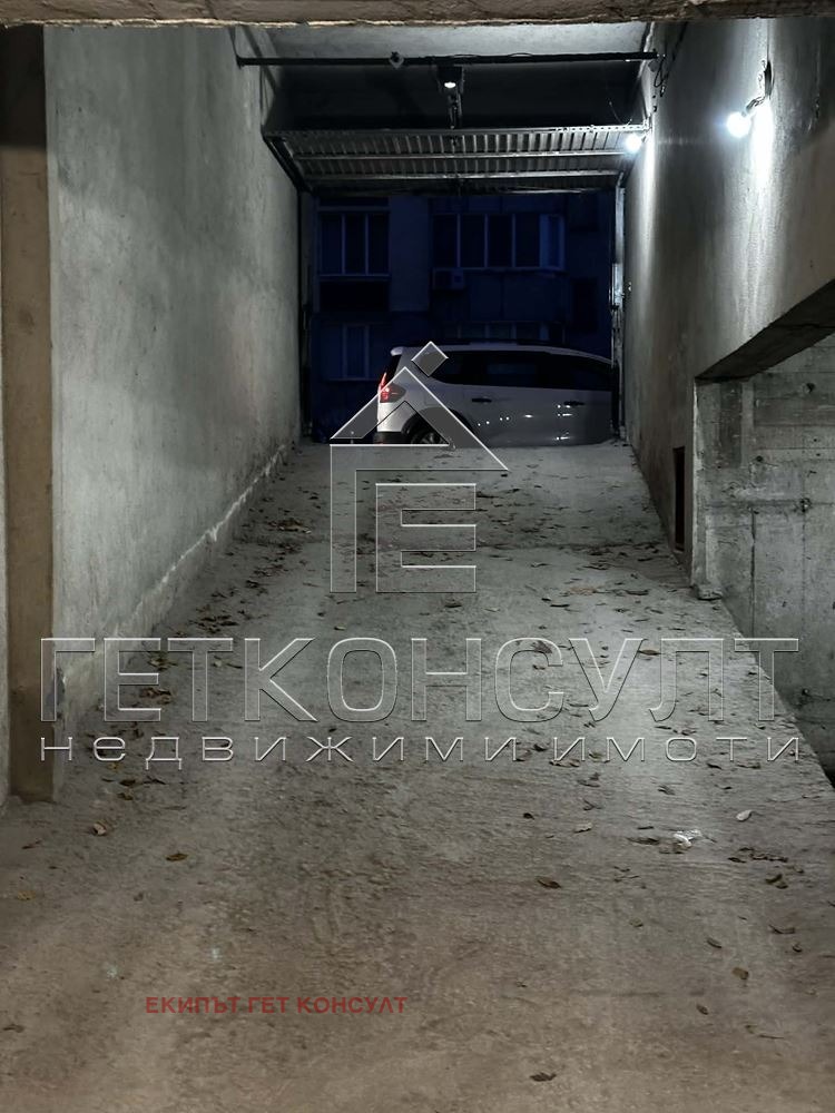 Продава ГАРАЖ, ПАРКОМЯСТО, гр. Варна, Колхозен пазар