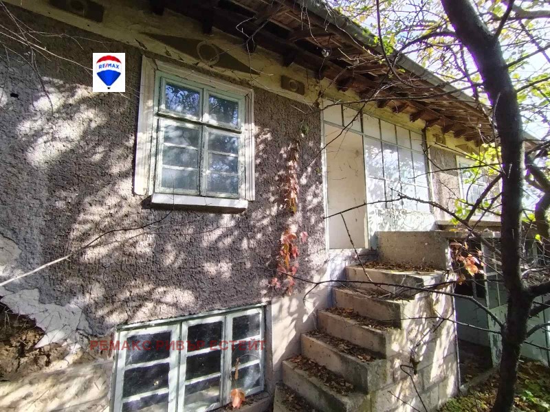 Продава КЪЩА в област Русе, с. Горно Абланово - 72 кв.м / 6 500 € » 12 712.90 лв., РЕМАКС РИВЪР ЕСТЕЙТ