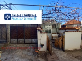 Ev Katı Mogilata, Kyustendil 6