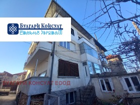 Етаж от къща град Кюстендил, Могилата 3