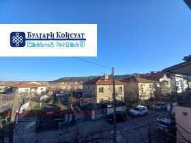 Ev Katı Mogilata, Kyustendil 1