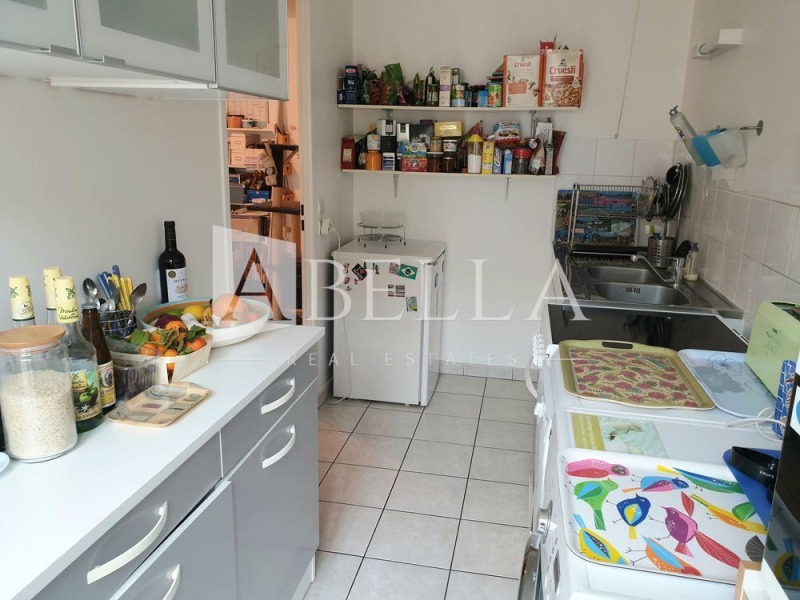 Продава 3-СТАЕН, гр. София, Център, снимка 5 - Апартаменти - 53032327