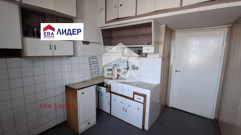 Продава 3-СТАЕН, гр. Русе, Дружба 1, снимка 4 - Апартаменти - 56700612