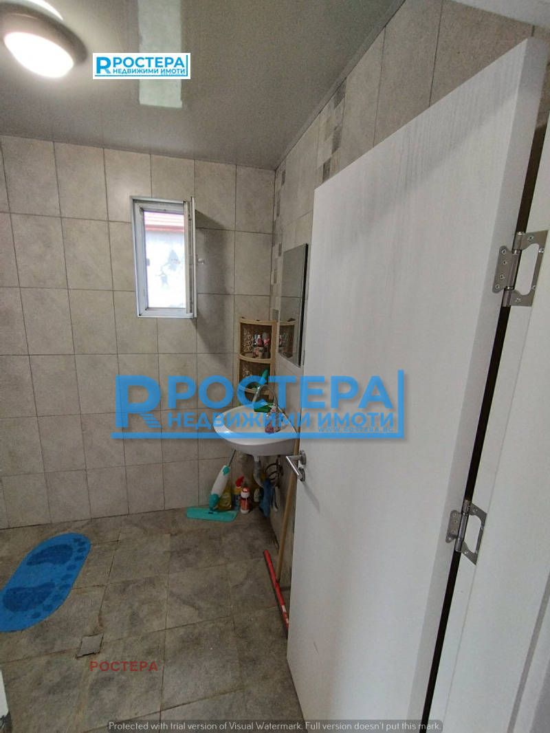 Продава КЪЩА, гр. Търговище, Боровец, снимка 15 - Къщи - 49094450