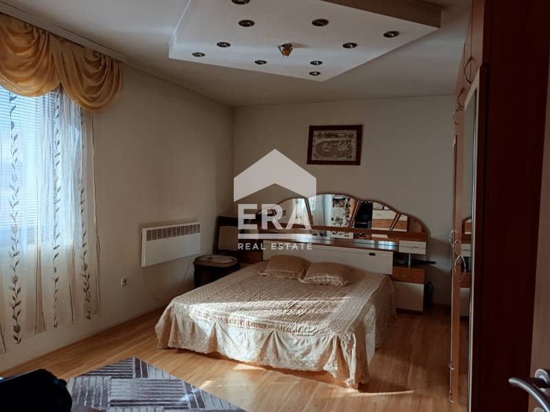 Продава КЪЩА, гр. Варна, Колхозен пазар, снимка 4 - Къщи - 49130666