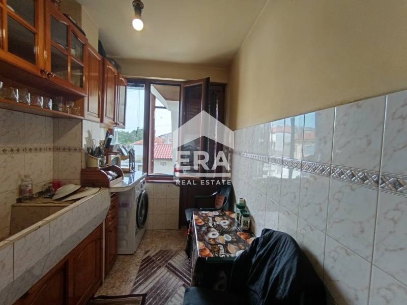 Продава КЪЩА, гр. Варна, Колхозен пазар, снимка 8 - Къщи - 49130666