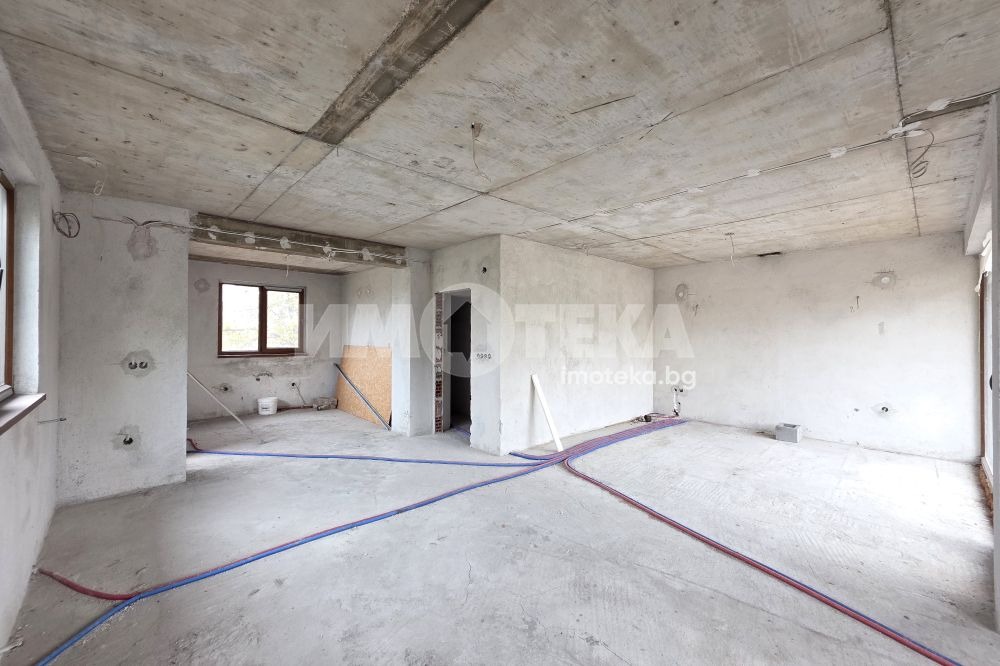 Продава КЪЩА, гр. София, с. Волуяк, снимка 7 - Къщи - 54915483