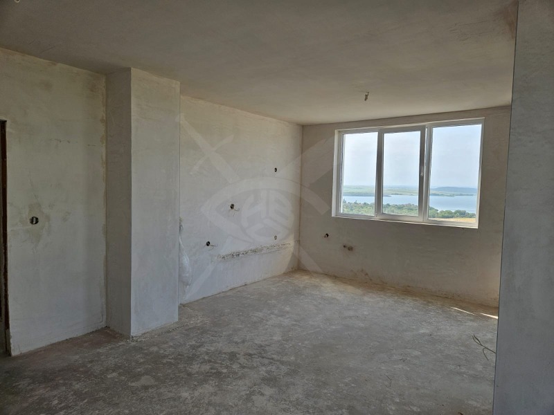 Продава 3-СТАЕН, гр. Бургас, област Бургас, снимка 3 - Апартаменти - 52610397