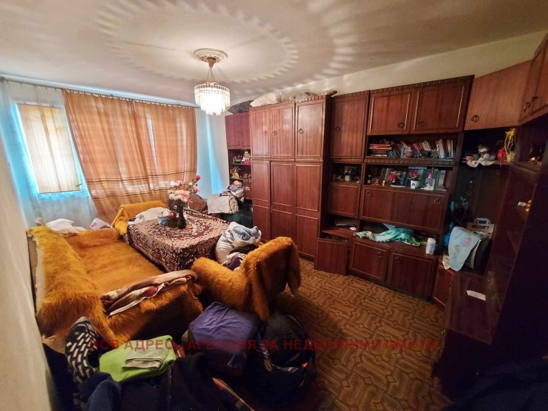 Продава 4-СТАЕН, гр. Търговище, Вароша, снимка 4 - Апартаменти - 52821849