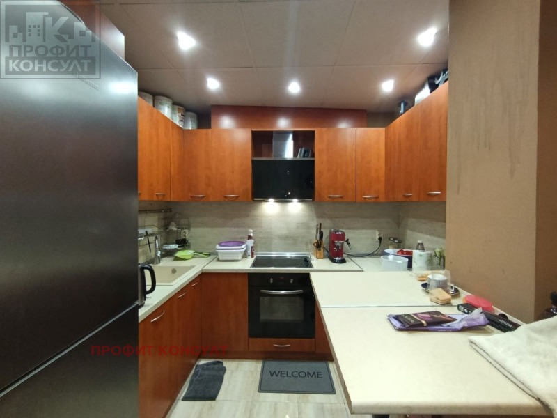 Продава ЕТАЖ ОТ КЪЩА, гр. Велико Търново, Асенов, снимка 11 - Етаж от къща - 52704770