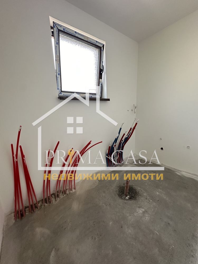 Продава КЪЩА, с. Радиново, област Пловдив, снимка 8 - Къщи - 47542517