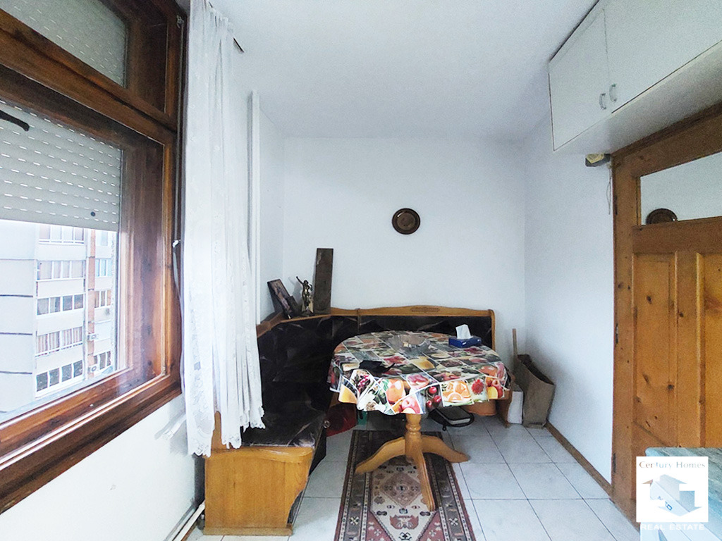 Продава 3-СТАЕН, гр. Велико Търново, Колю Фичето, снимка 3 - Апартаменти - 54823396