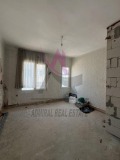 Продава МНОГОСТАЕН, гр. Варна, Център, снимка 1