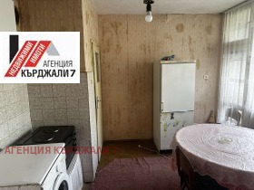 3 спаваће собе Центар, Карджали 1